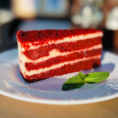 Торт Красный бархат в Park cafe по цене 260 ₽