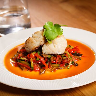 Треска с овощами стир фрай и соусом из шиитаке в Butik по цене 730 ₽