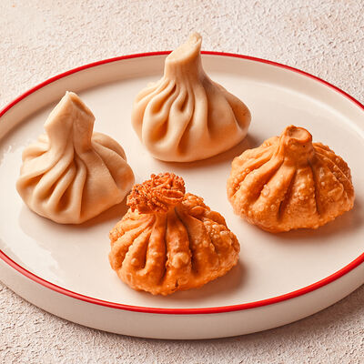 Хинкали с курицей в Хачапури выпечка и вино по цене 100 ₽