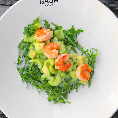 Салат из огурца и креветок в БАЗА по цене 810 ₽