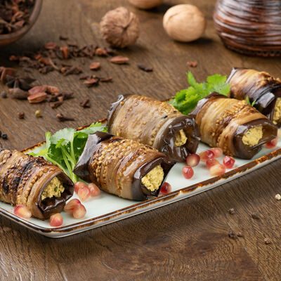 Рулетики из баклажанов в Соседи Home Cafe по цене 590 ₽