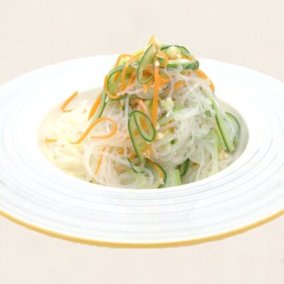 Салат из трёх видов соломки, морская капуста в Золотая панда по цене 655 ₽