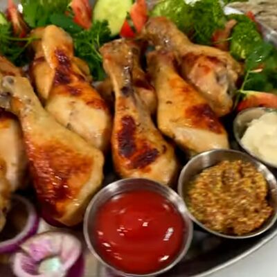Шашлык из куриной голени в Шашлычок по цене 430 ₽