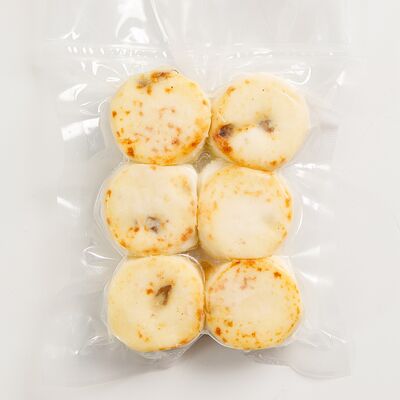 Сырники с изюмом в упаковке в Coffee Machine по цене 330 ₽