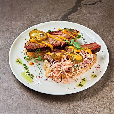 Брускетта с брискетом в JAGGER по цене 1560 ₽