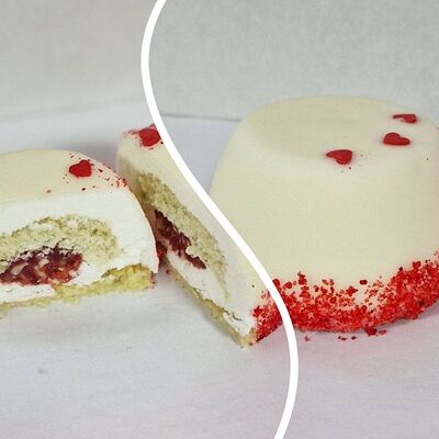 Десерт красное и белое КБ в Шарлотта по цене 147 ₽