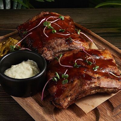 Свиные ребрышки в Хочу и буду по цене 874 ₽