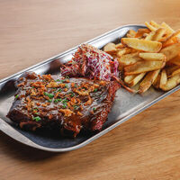 Рёбра быка техас BBQ в 321 Club by Novikov