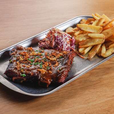 Рёбра быка техас BBQ в 321 Club by Novikov по цене 990