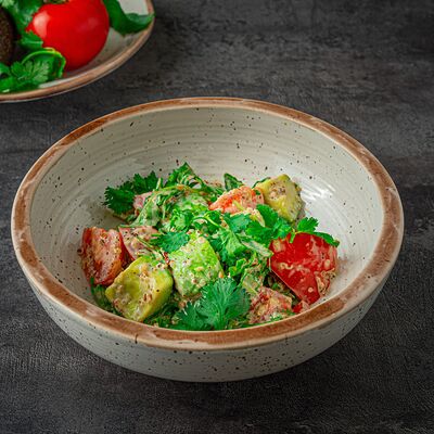 Салат с руколой и киноав Поляна по цене 670 ₽