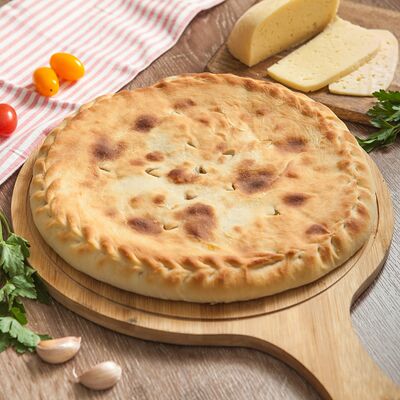 Пирог с сыром и картофелем в Пирог Пицца Бро по цене 1045 ₽