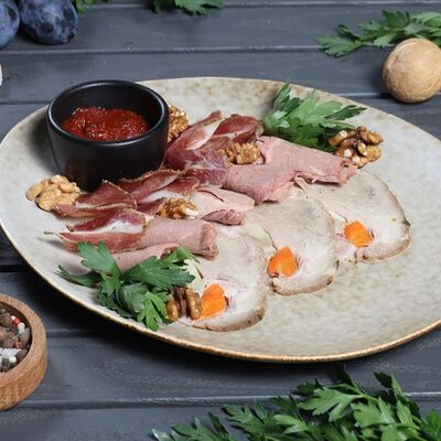 Мясное ассортив Да хинкали! по цене 730 ₽