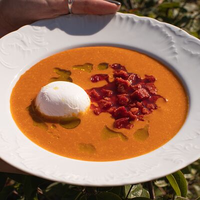 Суп из батата с колбасками в Dizengof/99 по цене 730 ₽