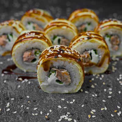 Ролл Канада в Restobar Первый & Ресторан доставки Личный повар по цене 499 ₽