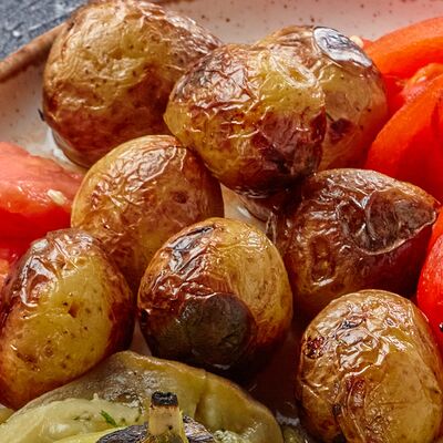 Картофель на мангале в Новые Лица по цене 300 ₽