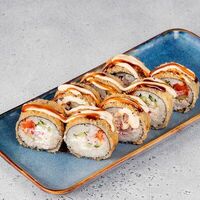 Жареный ролл с лососем в Табаско