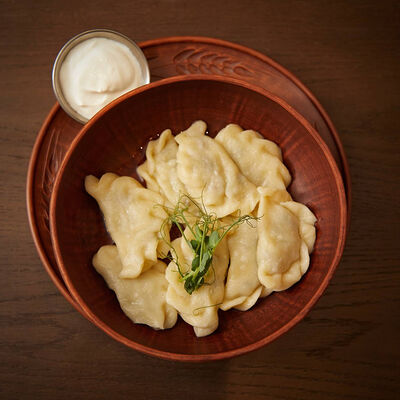 Вареники с картофелем и грибами в Плюшка по цене 390 ₽