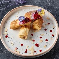 Блины с маскарпоне и сезонными ягодами в Новые Лица