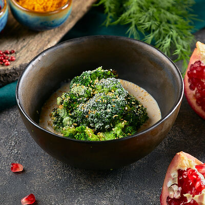 Брокколи в ореховом соусев Тбилисити по цене 550 ₽