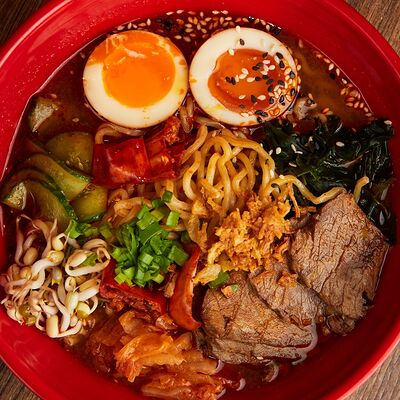 Рамен Кимчи с говядиной в Рамен с уткой по цене 930 ₽