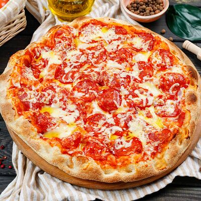 Пицца Пепперони в Pizza 33 см по цене 800 ₽