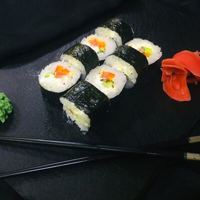 Ролл Овощной с сыром в Sushiko по цене 369 ₽