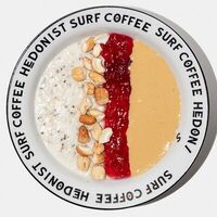 Овсяная каша Peanut Jelly в Surf Coffee x Garden