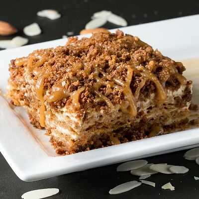 Медовик в Mesto Sushi & Grill по цене 270