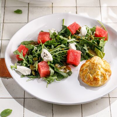 Салат с арбузом и хинкали с сулугуни в ЛарисуВаннуХочу по цене 690