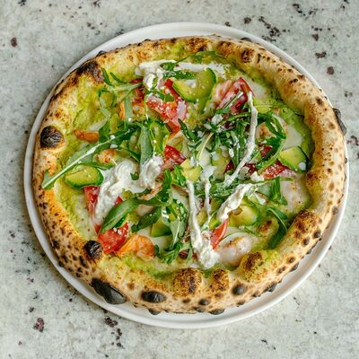 Пицца с креветками и авокадо (28 см) в Tin по цене 1250 ₽