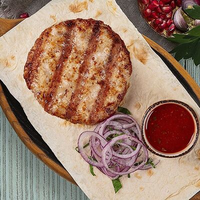 Куриная котлетка на мангале в Кавказ по цене 480 ₽