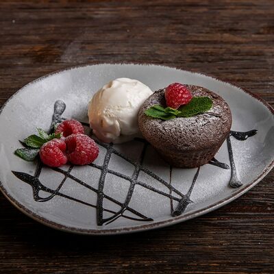 Шоколадный брауни соло в Браухаус Альтштадт по цене 510 ₽