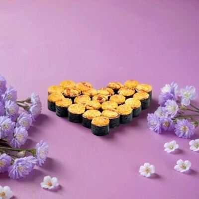 Сет Love is 24 шт. в СушиГуру по цене 1189 ₽