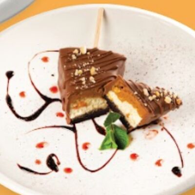 Торт Сникерсв Тальятелло по цене 500 ₽