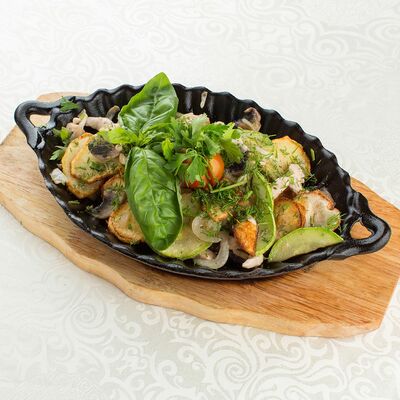 Жаркое из свинины в Римские каникулы по цене 520 ₽