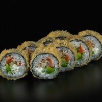 Темпура с лососем и угрем в Sushi Studio