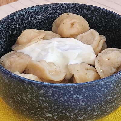 Пельмешки куриные с бульоном или без 14 шт. в ШАУРМАНИЯи НЕ ТОЛЬКО по цене 309 ₽