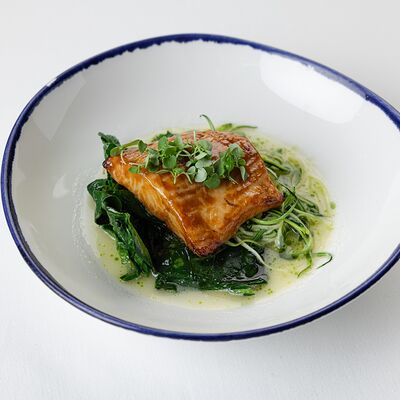 Черная треска с цукини и шпинатом в Aquamarine по цене 1450 ₽