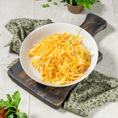 Салат из свежей капусты в Рестомаркет Китчен по цене 220 ₽