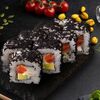 Petr 1 ролл с лососем и сливочным сыром в Веселый Самурай SUSHI PREMIUM по цене 979