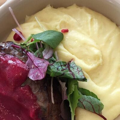 Кебаб на мангале в Мацони по цене 480