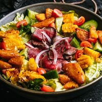 Салат с ростбифом в Мамонт