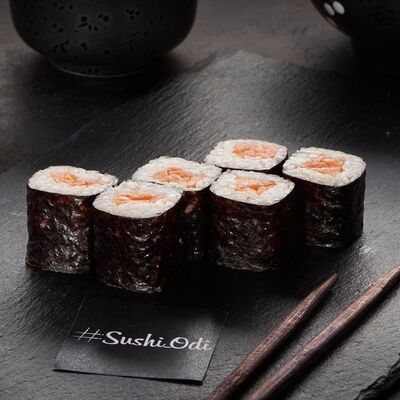 Мини-ролл Лосось Фумадо в #SushiOdi по цене 259 ₽