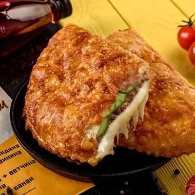 Чебургер в Чебурекми по цене 280 ₽