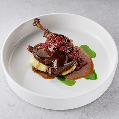 Утка конфи с картофельным пюре в Склад 22 по цене 1190