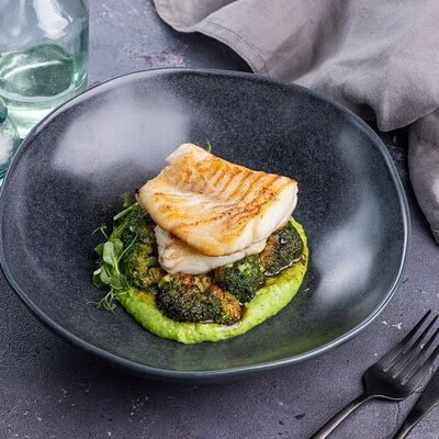 Судак с карамелизированной брокколи в Encore Cafe по цене 1140 ₽