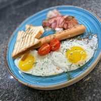 Английский завтрак с сосисками в Невидалия