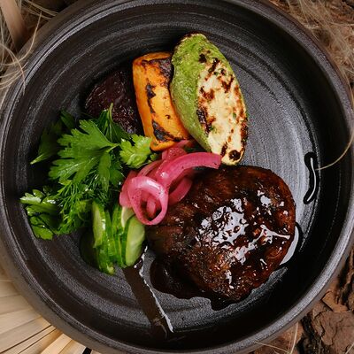 Стейк филе-миньон в Zanzibar по цене 2380 ₽