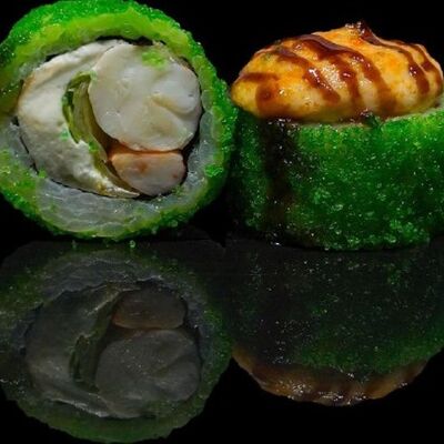 Запеченный с креветкой в Сытый японец по цене 439 ₽