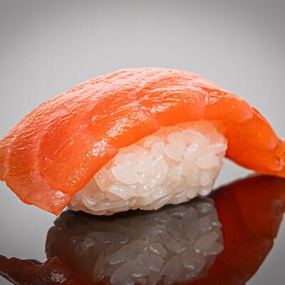 Суши лосось в Суши Солод по цене 210 ₽